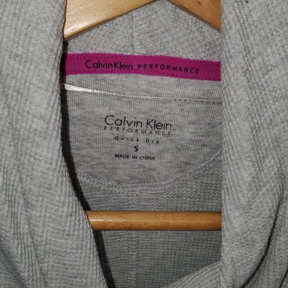 Calvin Klein performance shall - Picture 3 of 7